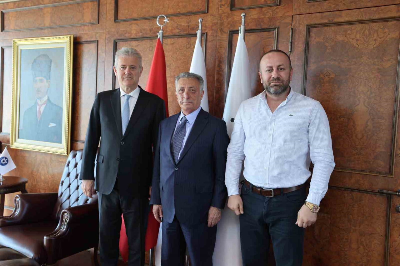 (SOLDAN SAĞA) İZMİR TİCARET ODASI (İZTO) BAŞKANI MAHMUT ÖZGENER, AHMET NUR ÇEBİ VE SİNAN...