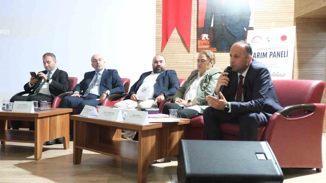 SORGUN BELEDİYESİ'NCE DÜZENLENEN ‘SORGUN'DA TARIM VE KIRSAL KALKINMANIN GELECEĞİ' PANELİ, AKADEMİ...