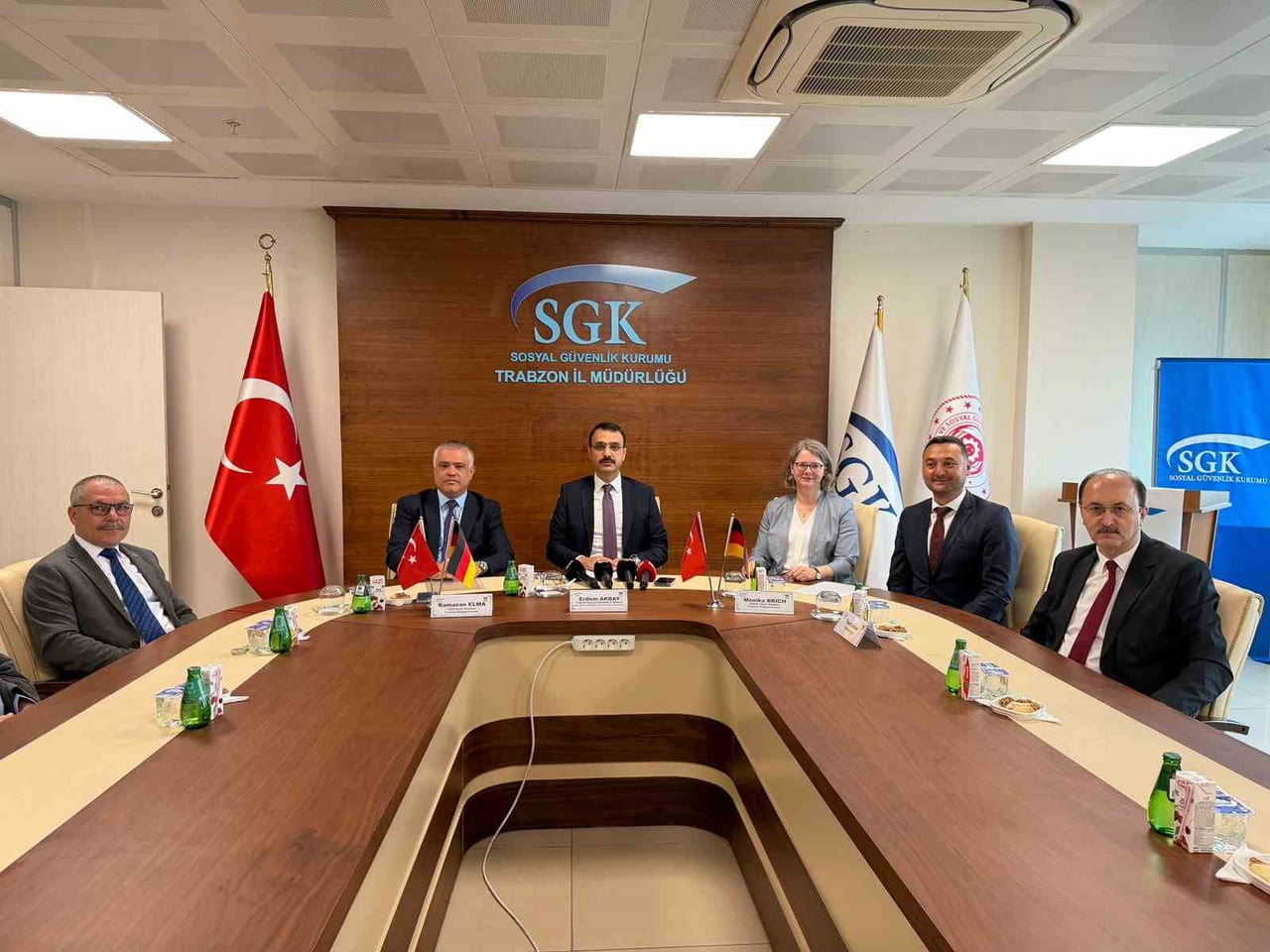 SOSYAL GÜVENLİK KURUMU (SGK) İLE ALMAN EMEKLİLİK SİGORTASI KURUMLARI İŞ BİRLİĞİNDE DÜZENLENEN...