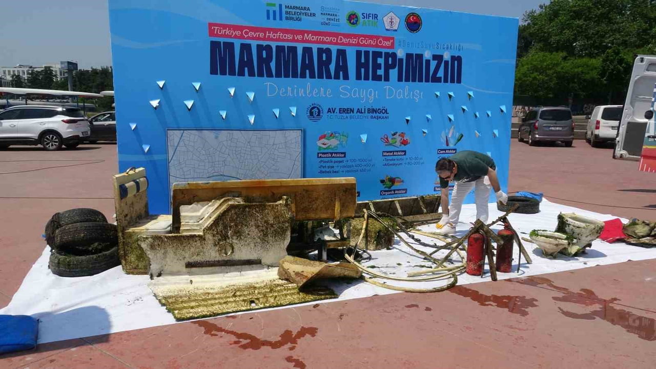 SUALTI TEMİZLİK ETKİNLİĞİNDE, OCAK AYINDA MEYDANA GELEN FIRTINADA BATAN TEKNELERİN KALINTILARI İLE...