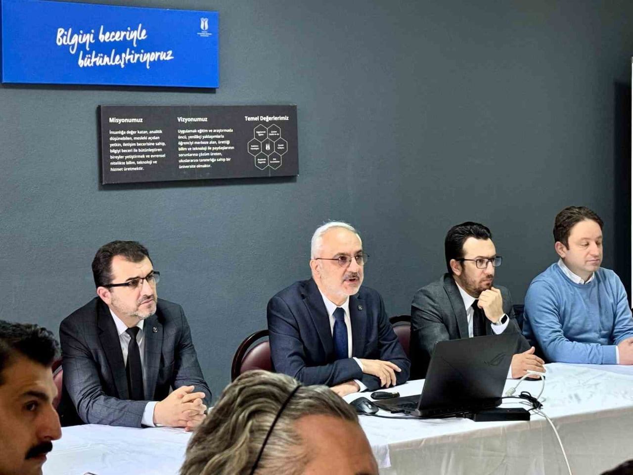 SUBÜ'NÜN ÖĞRENCİ ODAKLI EĞİTİM VİZYONU KAPSAMINDA DÜZENLEDİĞİ İSTİŞARE TOPLANTILARINA BİLİŞİM...