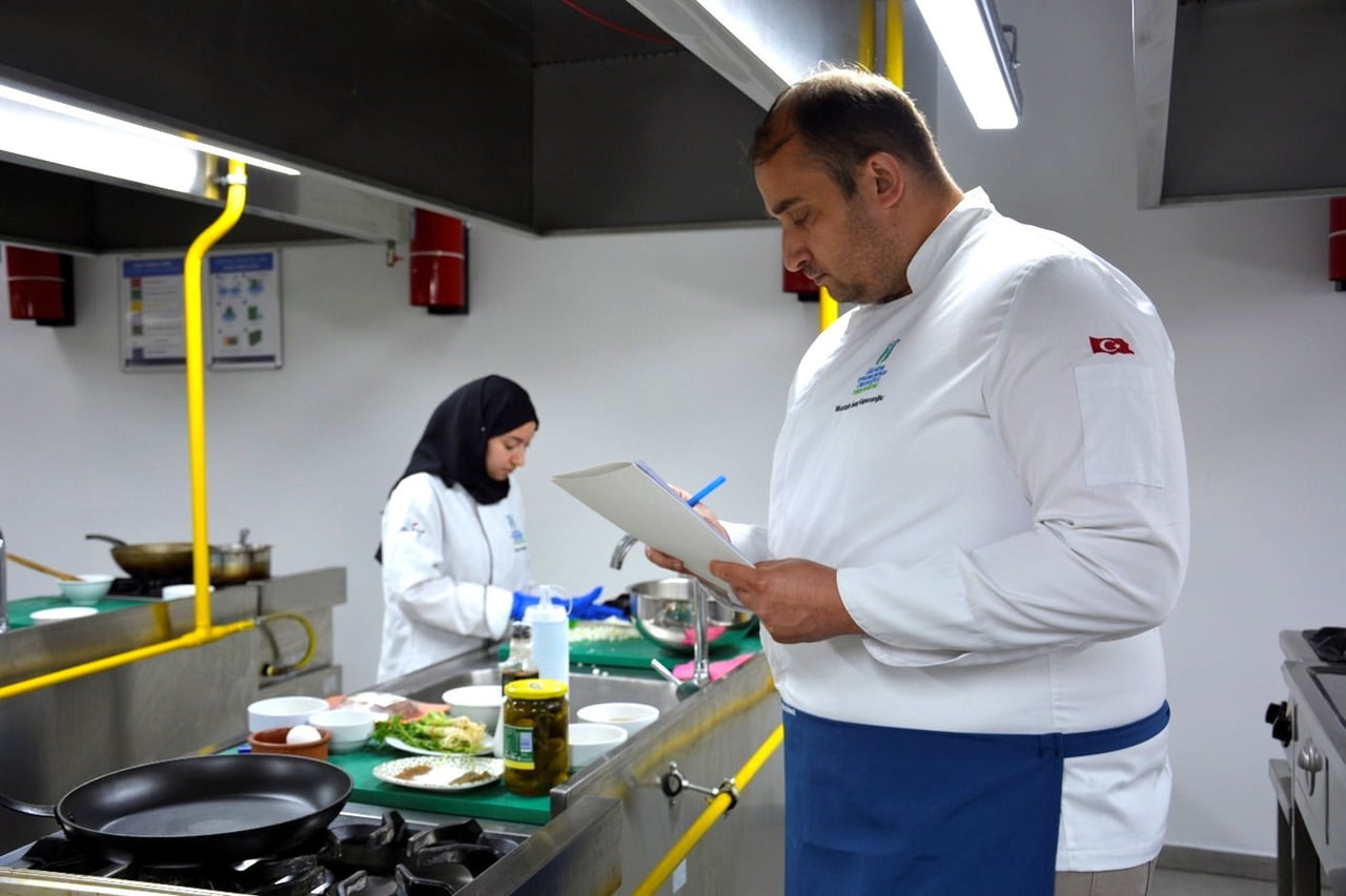 SUBÜ TURİZM FAKÜLTESİ GASTRONOMİ VE MUTFAK SANATLARI BÖLÜMÜ’NÜN DÜZENLEDİĞİ 4’ÜNCÜ GASTRONOMİ...