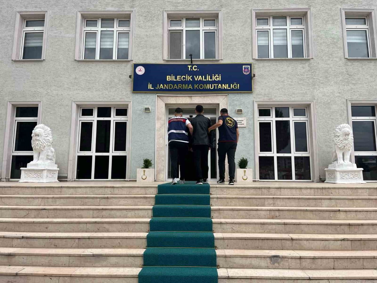 ŞÜPHELİ K.O. YAKALANDI