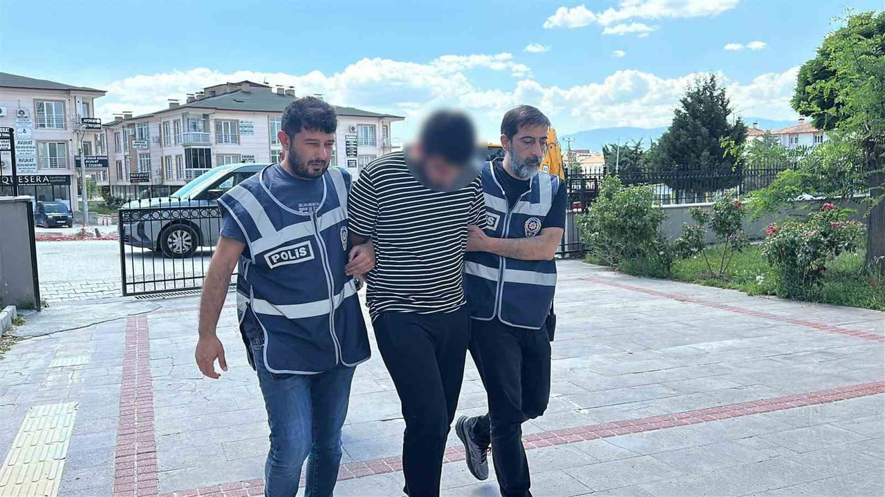 ŞÜPHELİNİN ADLİYEYE GETİRİLDİ