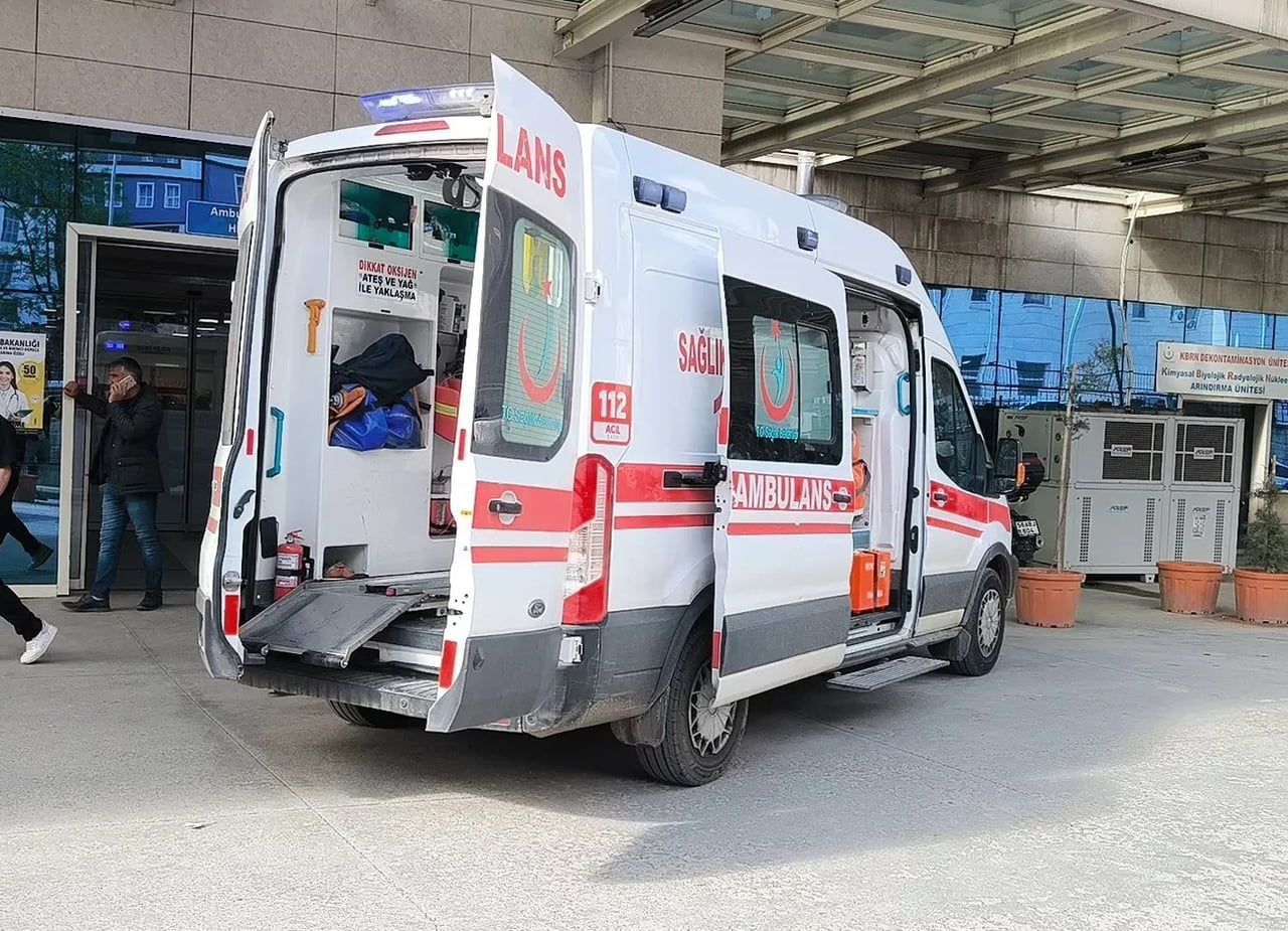 TAHİR TEKİN, HASTANEDE YAPILAN TÜM MÜDAHALELERE RAĞMEN KURTARILAMADI.