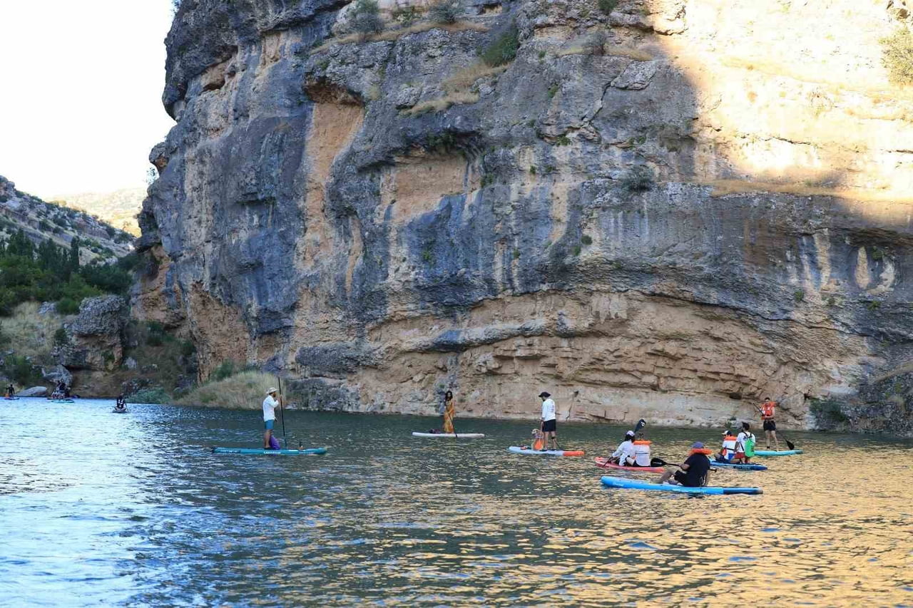 TAKORAN VADİSİ SU SPORLARININ YENİ GÖZDESİ OLDU