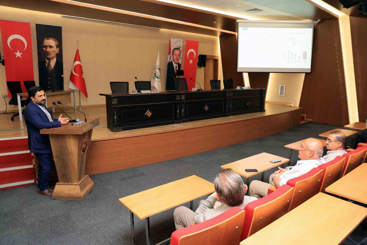 TALAS BELEDİYESİ; PERSONELİNİN SAĞLIK KONUSUNDA BİLİNÇLENMESİNE YÖNELİK EĞİTİM ÇALIŞMALARINI...
