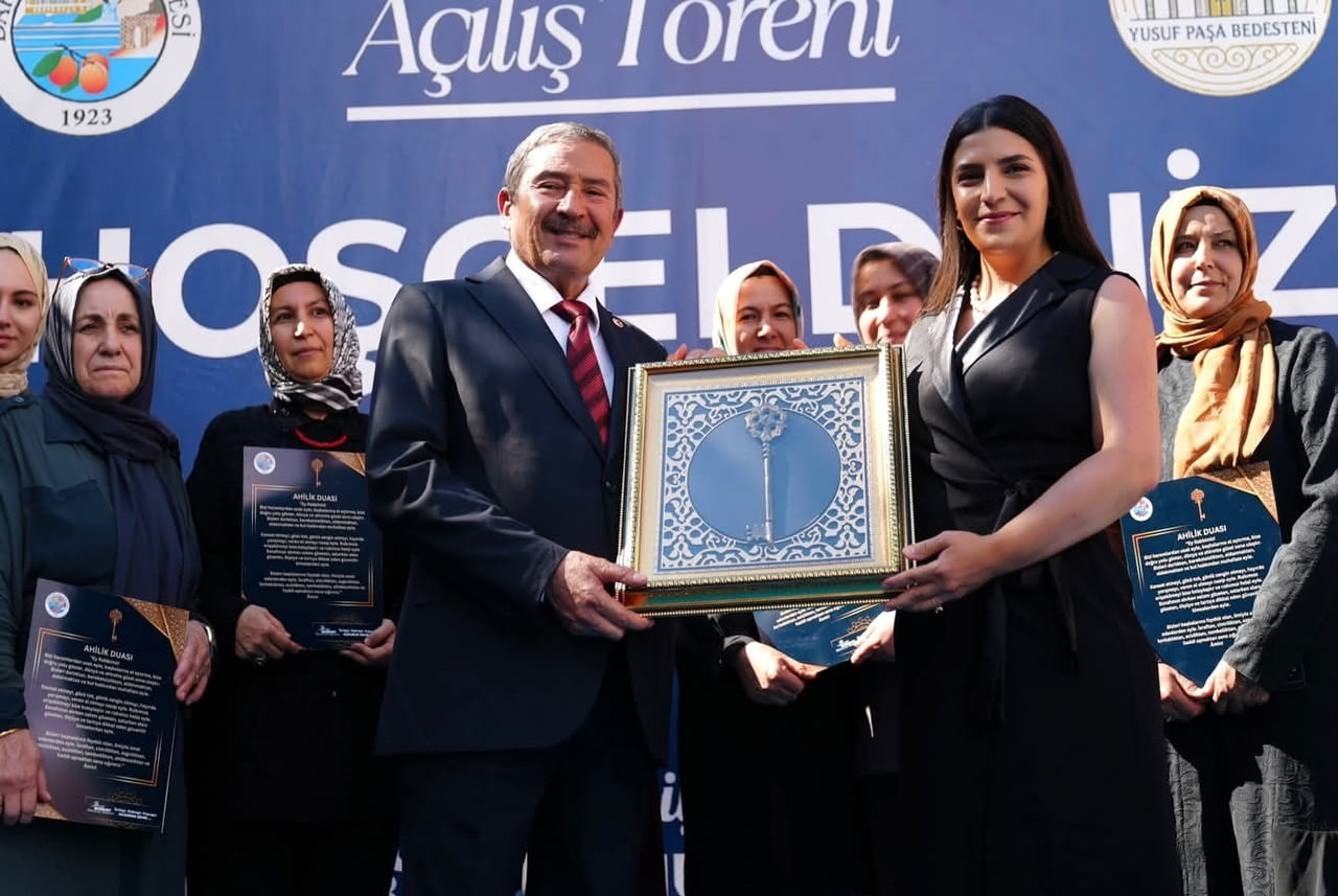 TARİHİ YUSUF PAŞA BEDESTENİ YENİDEN KAPILARINI AÇTI