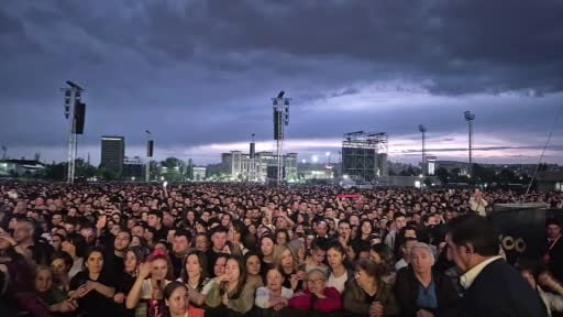 Tarkan Ankara'da hayranlarıyla buluştu