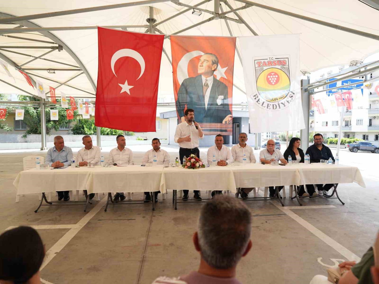TARSUS BELEDİYE BAŞKANI ALİ BOLTAÇ, ŞEHİTLER TEPESİ MAHALLESİ'NDE VATANDAŞLARLA BİR ARAYA GELEREK...