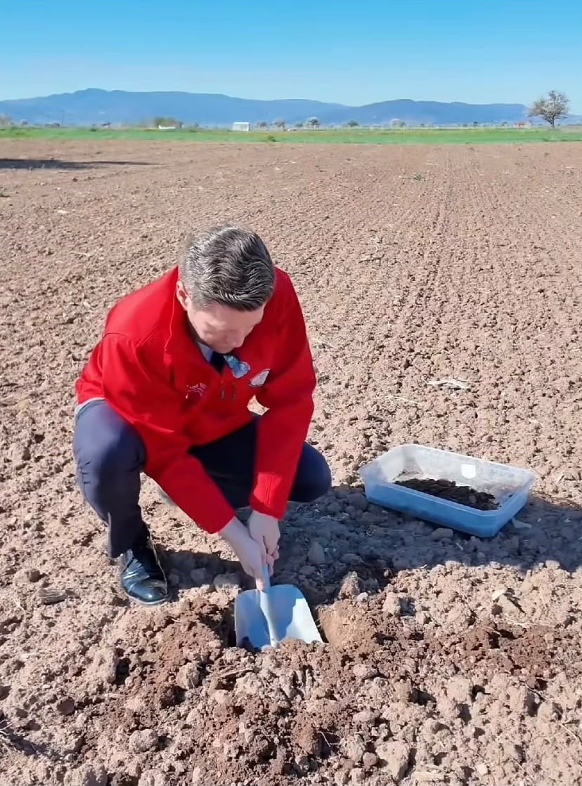 TAVAS BELEDİYESİ, TARIMSAL ÜRETİMDE MALİYETLERİ AZALTMAK VE VERİMİ ARTIRMAK AMACIYLA ÇİFTÇİLERE...