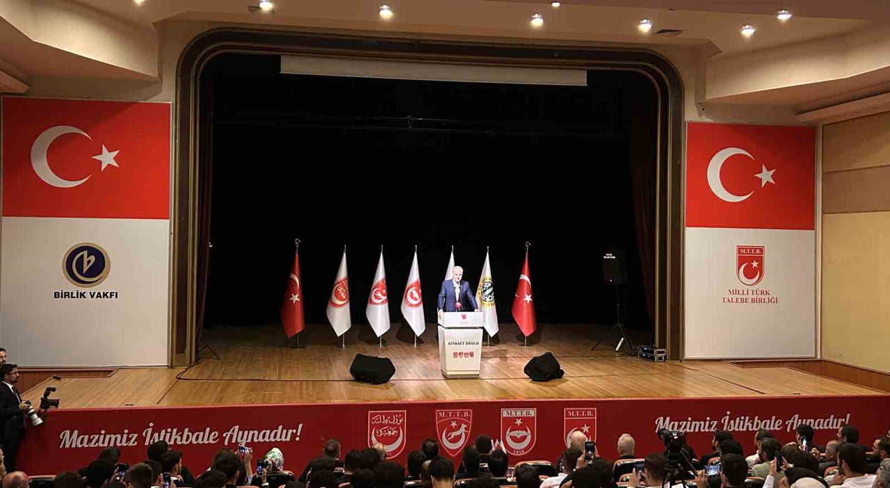 TBMM BAŞKANI NUMAN KURTULMUŞ, MİLLİ TÜRK TALEBE BİRLİĞİ TARAFINDAN DÜZENLENEN SİYASET OKULU...