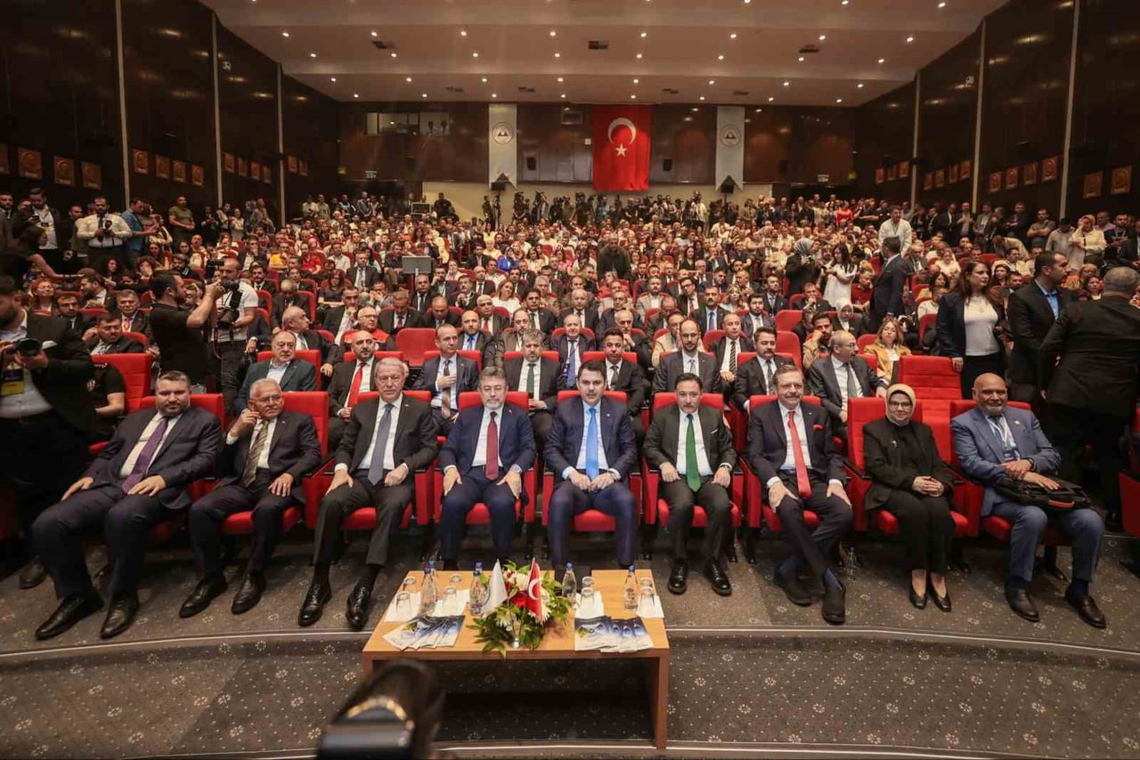 TBMM MİLLİ SAVUNMA KOMİSYONU BAŞKANI VE AK PARTİ KAYSERİ MİLLETVEKİLİ HULUSİ AKAR’IN BAŞKANLIĞINI...