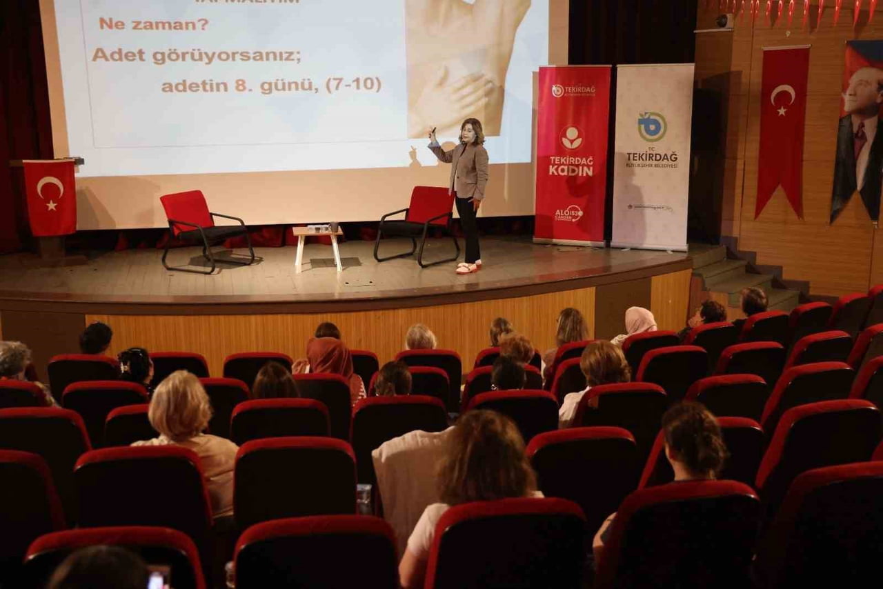 TEKİRDAĞ'DA KADIN SAĞLIĞINA BÜTÜNCÜL YAKLAŞIM SEMİNERİ DÜZENLENDİ
