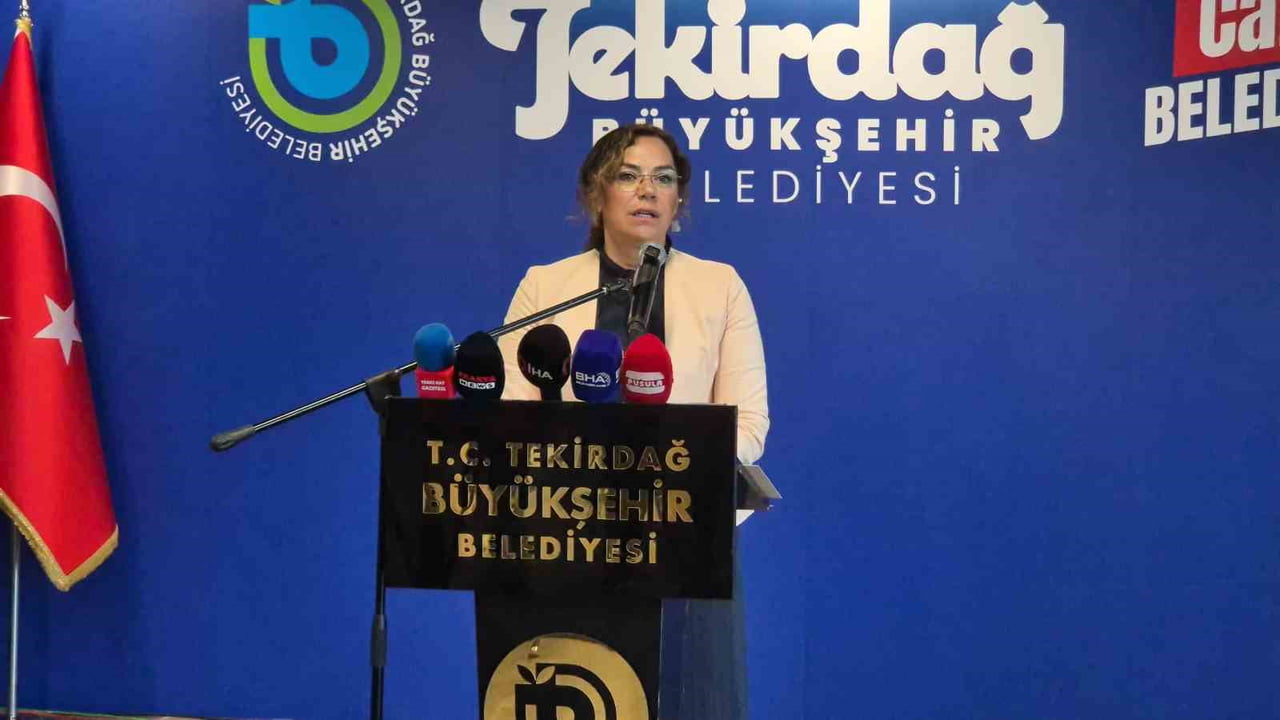 TEKİRDAĞ BÜYÜKŞEHİR BELEDİYE BAŞKANI CANDAN YÜCEER BASIN TOPLANTISI DÜZENLEDİ