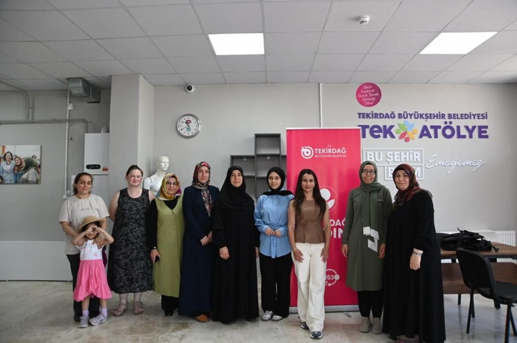TEKİRDAĞ BÜYÜKŞEHİR BELEDİYESİ TARAFINDAN ÇERKEZKÖY İLÇESİNDEKİ KIZILPINAR TEK ATÖLYE'DE KADINLARA...