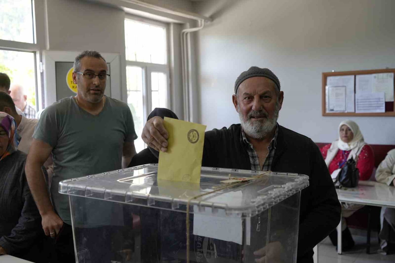 TEKKE BELDESİNDE SEÇİM HEYECANI BAŞLADI