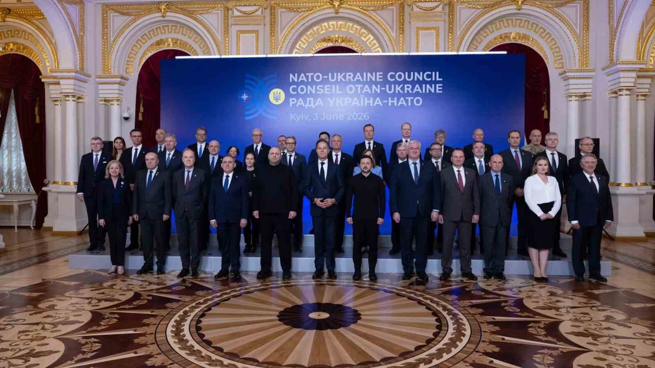 TEMASLARI KAPSAMINDA BAŞKENT KİEV’DE UKRAYNA DEVLET BAŞKANI VLADİMİR ZELENSKİY İLE BİR ARAYA GELEN...
