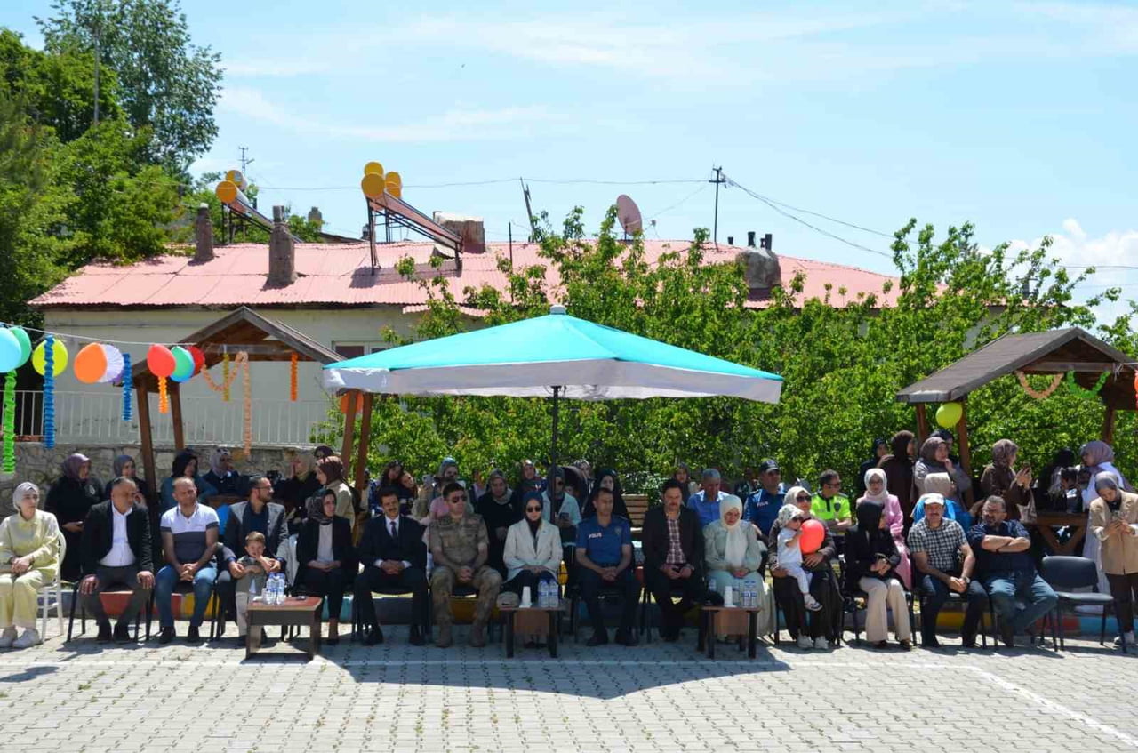 TERCAN’DA YILSONU ŞENLİĞİ COŞKUSU