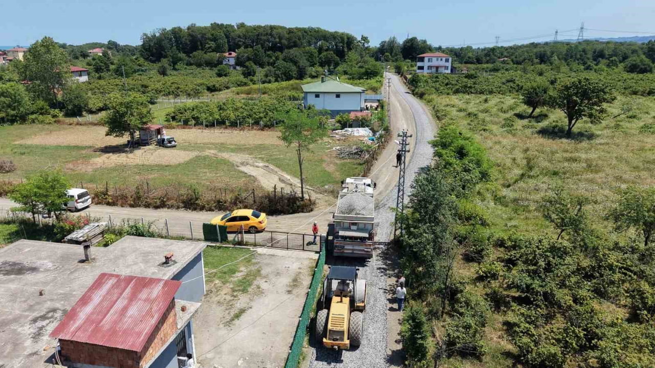 TERME BELEDİYESİ FEN İŞLERİ MÜDÜRLÜĞÜ TARAFINDAN HAZİRAN AYINDA BAŞLATILAN YOL YAPIM SEFERBERLİĞİ...