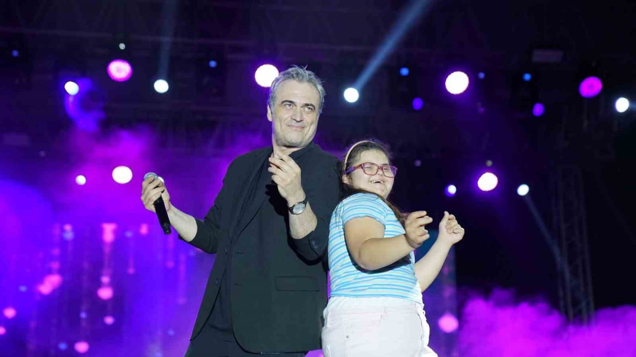TERME YAZ FESTİVALİ KAPSAMINDA SAHNE ALAN SEVİLEN SANATÇI KUTSİ, TERME BELEDİYESİ FESTİVAL...