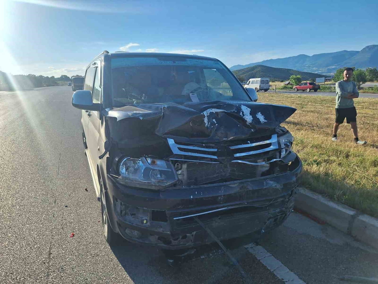 TOKAT’IN NİKSAR İLÇESİNDE İKİ OTOMOBİLİN KARIŞTIĞI TRAFİK KAZASINDA 4 KİŞİ YARALANDI. YARALILARDAN...
