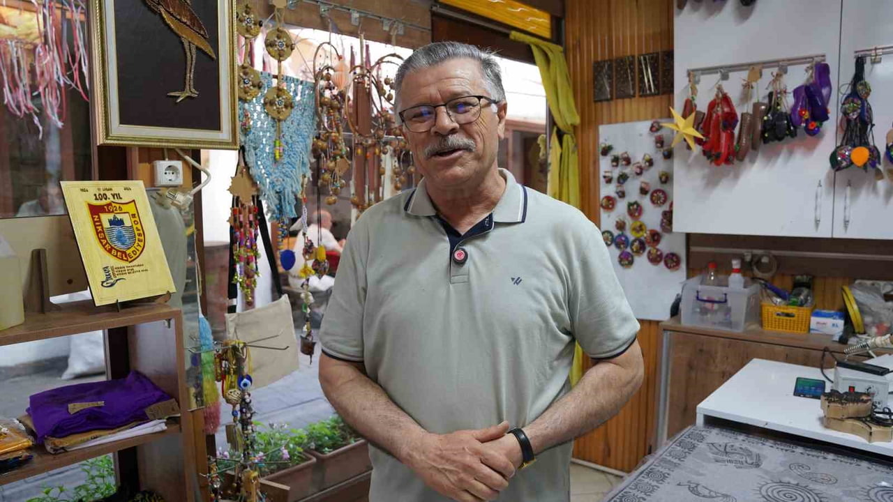TOKAT’TA GÖREV YAPAN TARİH ÖĞRETMENİ MUSTAFA NECATİ GÜNEŞ, UNUTULMAYA YÜZ TUTAN VE  DİVÂNÜ...