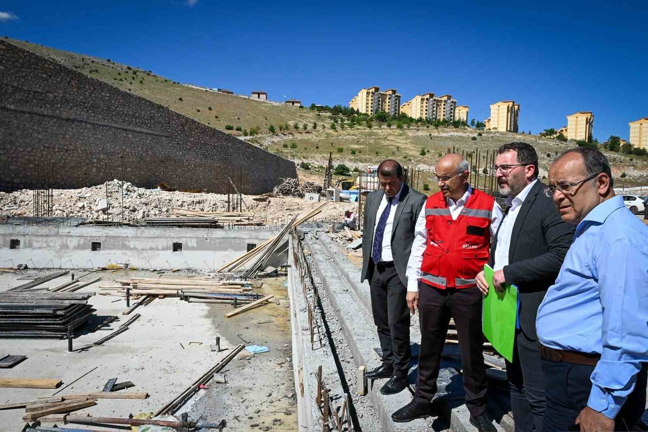 TOKİ KARAGÖZ SPOR KOMPLEKSİ BÖLGEYE HİZMET VERECEK