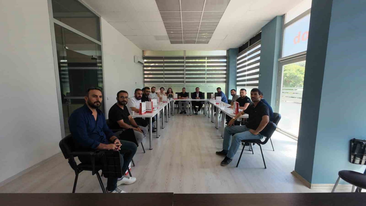 TOPLANTIDA AYRICA ORGANİZE SANAYİ BÖLGELERİNİN GELİŞİMİ, TARİHİ DOKUNUN KORUNMASI, ALTYAPI...