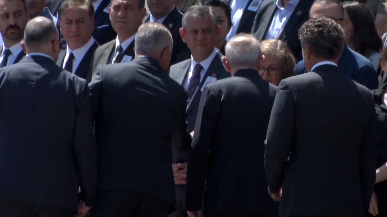 TÖREN ALANINA GELEN CHP GENEL BAŞKANI KEMAL KILIÇDAROĞLU VE GRUP BAŞKANI ÖZGÜR ÖZEL...