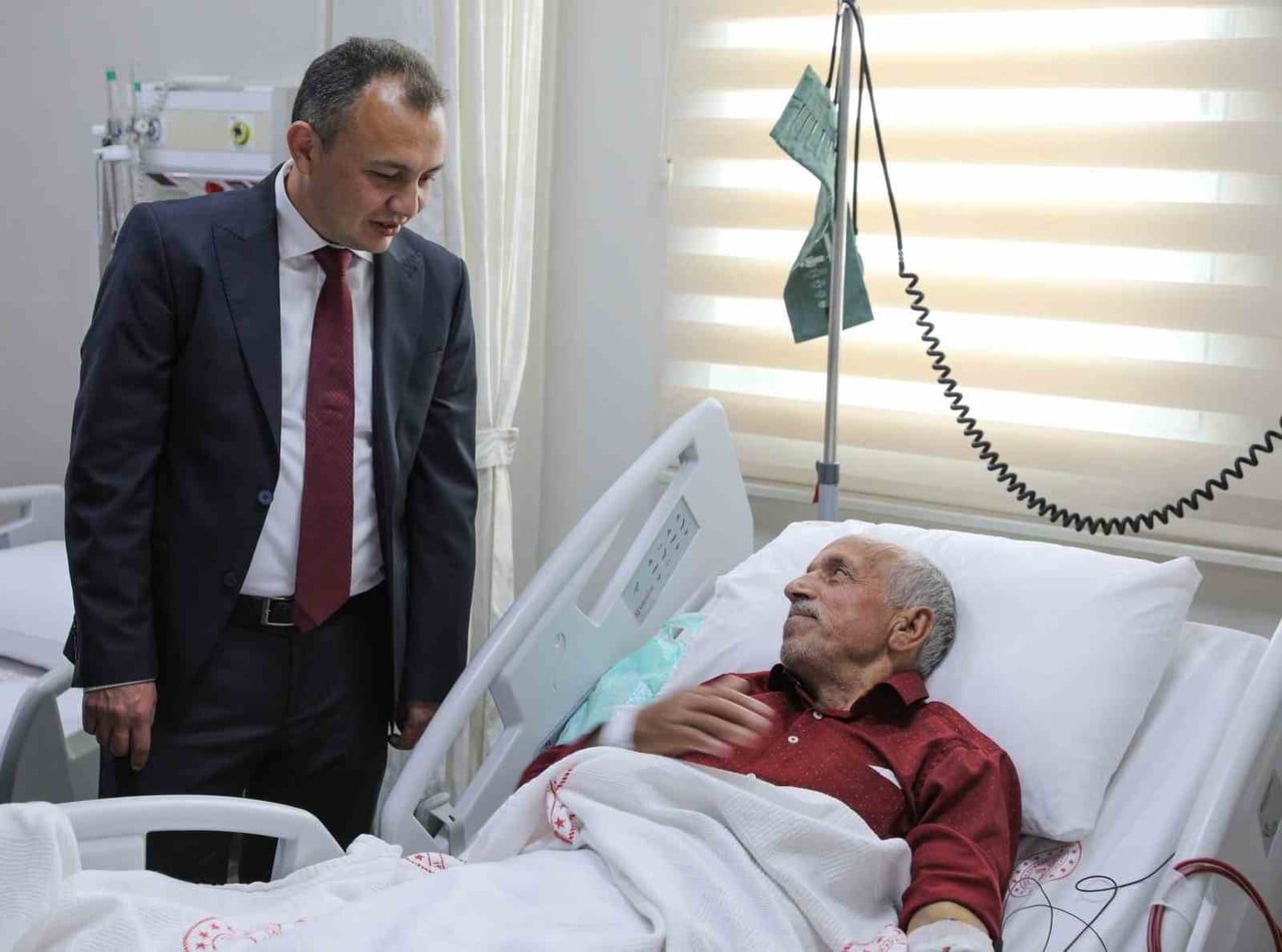 TÖRENDE KONUŞAN SAMSUN İL SAĞLIK MÜDÜRÜ UZM. DR. MUSTAFA URAS,