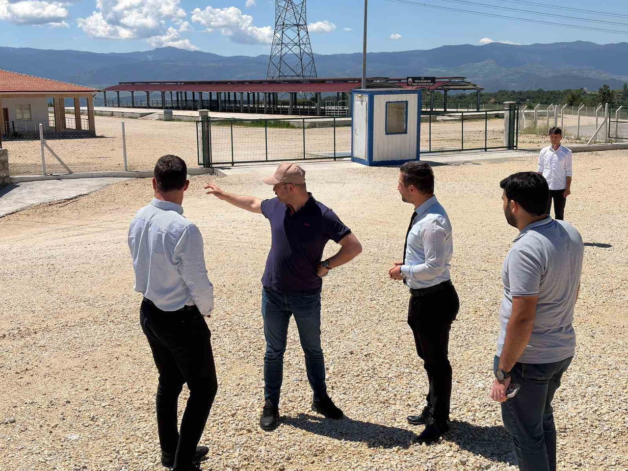 TOSYA BELEDİYE BAŞKANI VOLKAN KAVAKLİGİL, PROJE HAKKINDA BİLGİ ALDI.