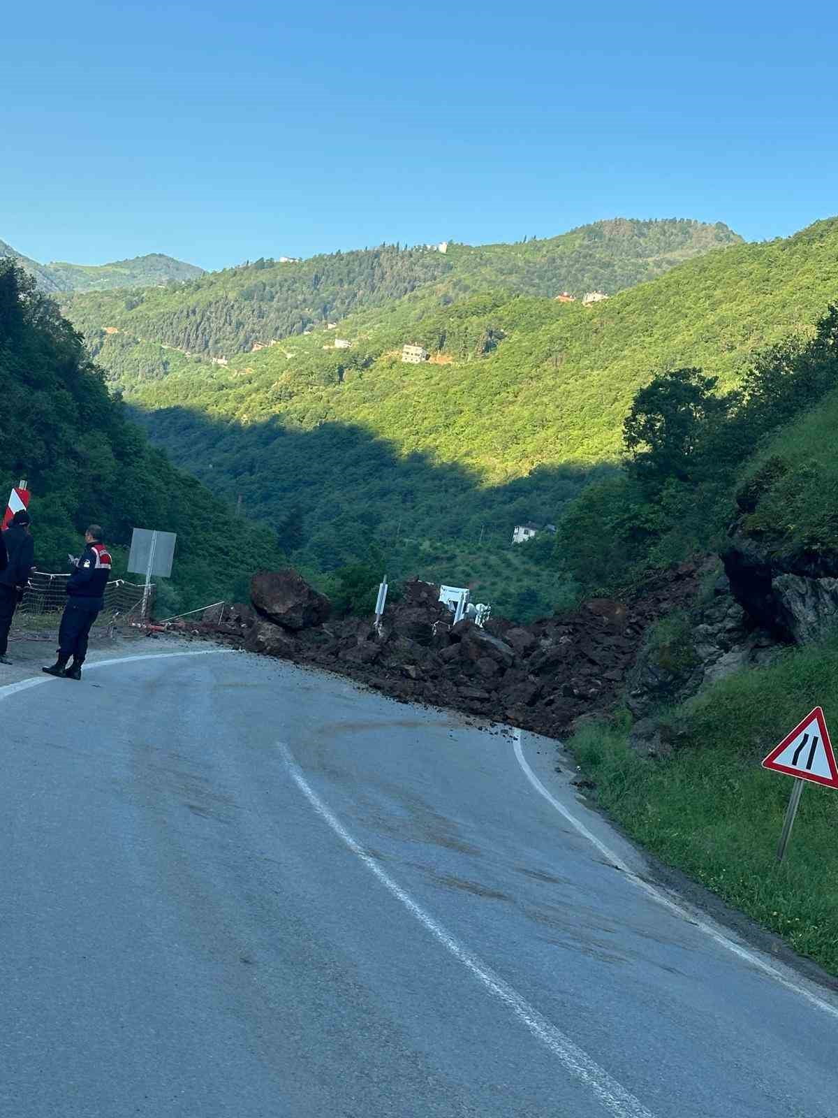 TRABZON'UN ARAKLI İLÇESİ KARADERE VADİSİ HASKÖY-DEĞİRMENCİK MAHALLESİ MEVKİİNDE SABAHIN ERKEN...