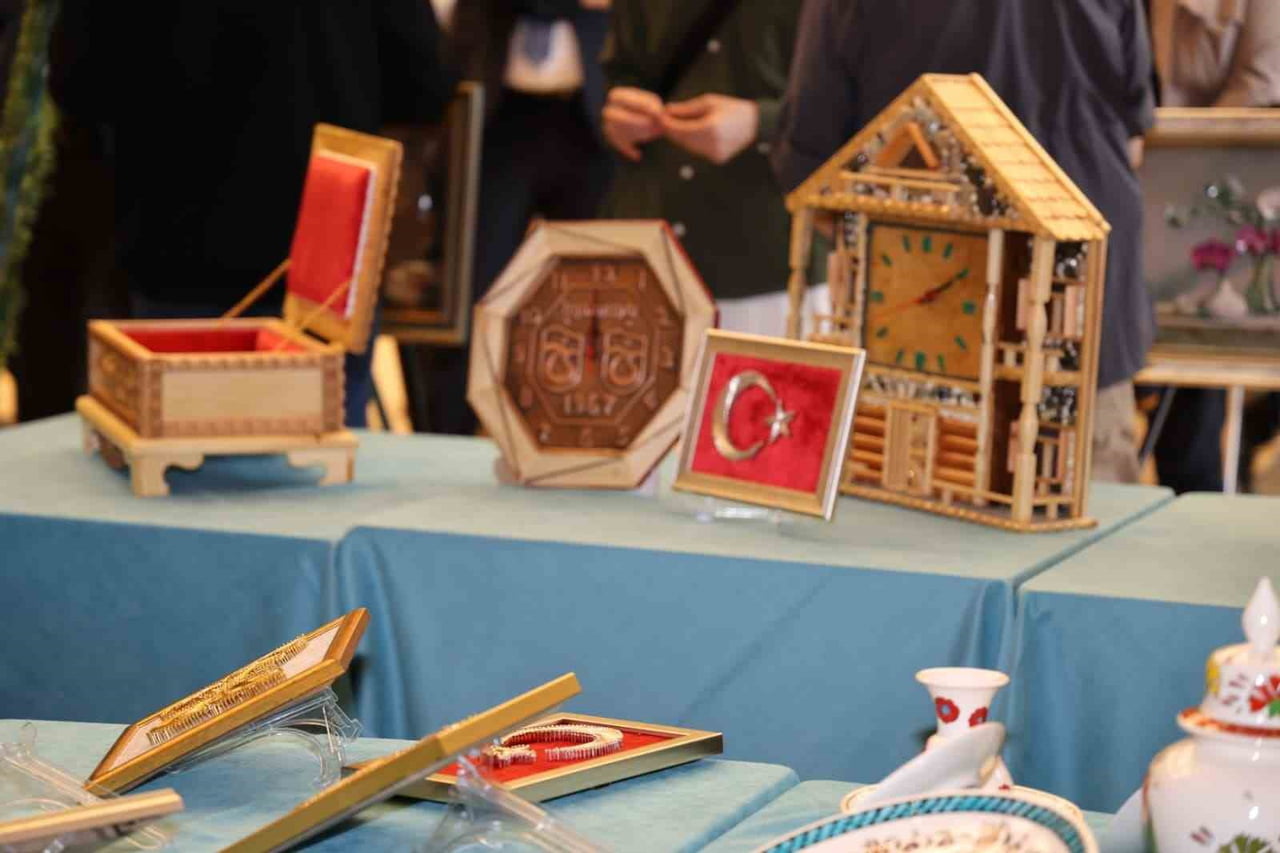 TRABZON’DA, 6 HAZİRAN CEZA İNFAZ PERSONELİ GÜNÜ KAPSAMINDA ‘DEMİR PARMAKLIKLARDAN TUVALE...