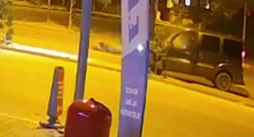 TRAFİK KAZASININ GÜVENLİK KAMERASI GÖRÜNTÜLERİ ORTAYA ÇIKTI.