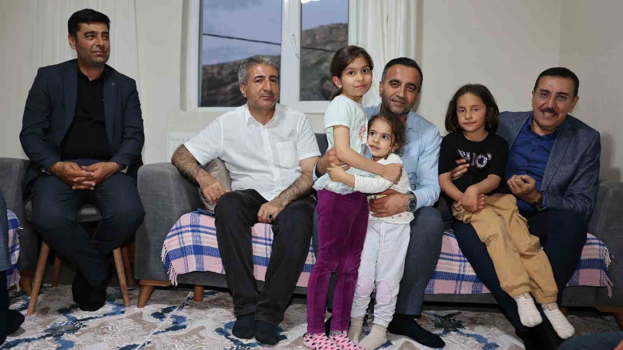 TÜFENKCİ: "VATANDAŞLARIMIZLA HER FIRSATTA BİR ARAYA GELİYORUZ"