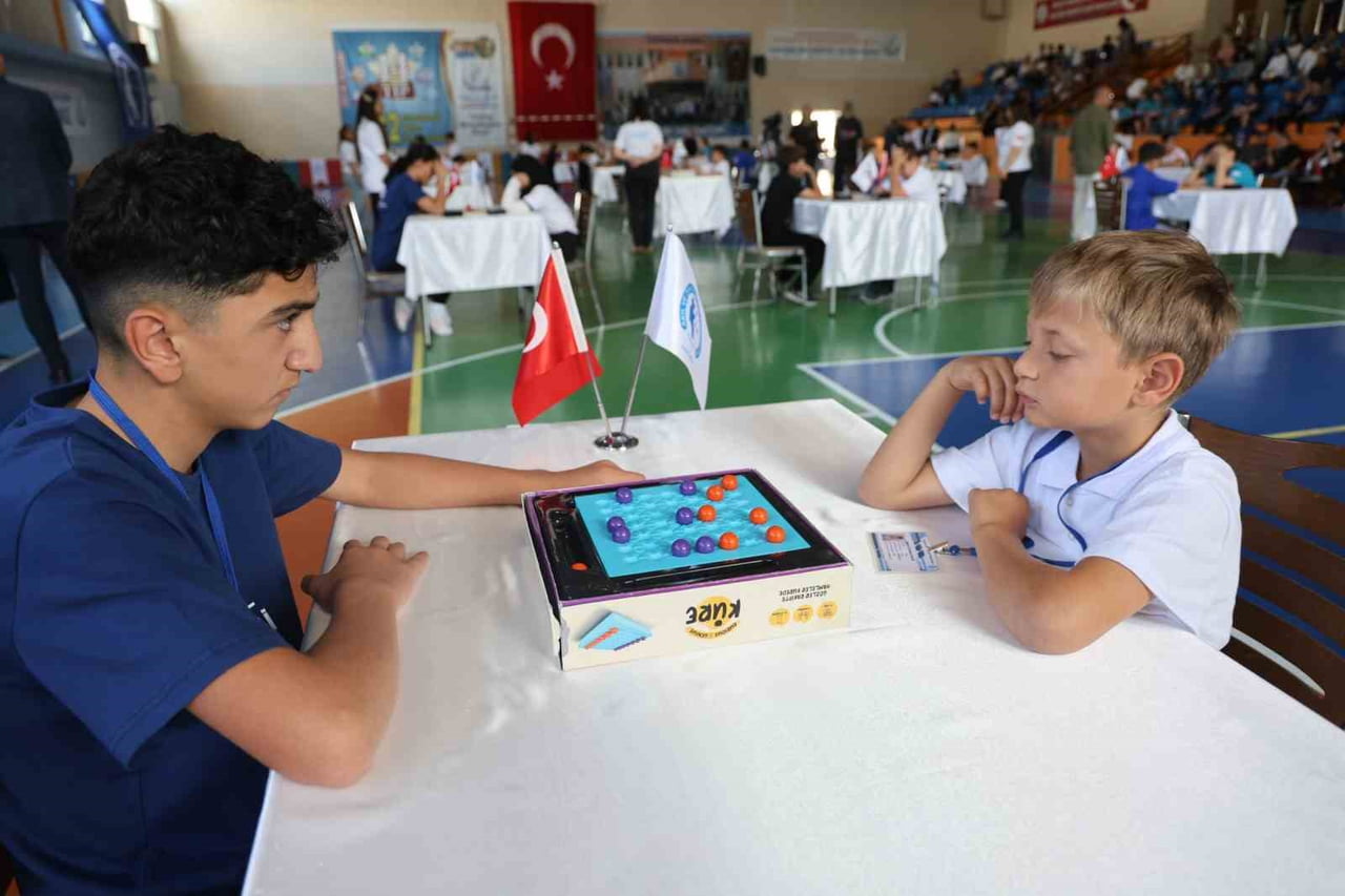 TÜM AKIL VE ZEKÂ OYUNLARI FEDERASYONU (TAZOF) TARAFINDAN BU YIL BEŞİNCİSİ DÜZENLENEN KULÜPLER...