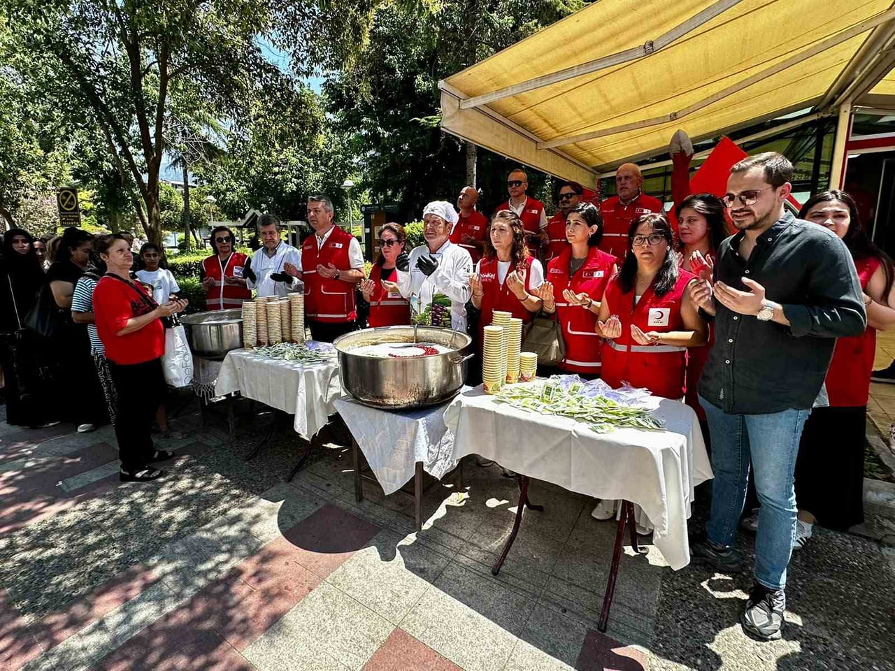 TÜRK KIZILAY MANİSA İL MERKEZİ BAŞKANLIĞI, MUHARREM AYI DOLAYISIYLA DÜZENLEDİĞİ ETKİNLİKTE 1000...