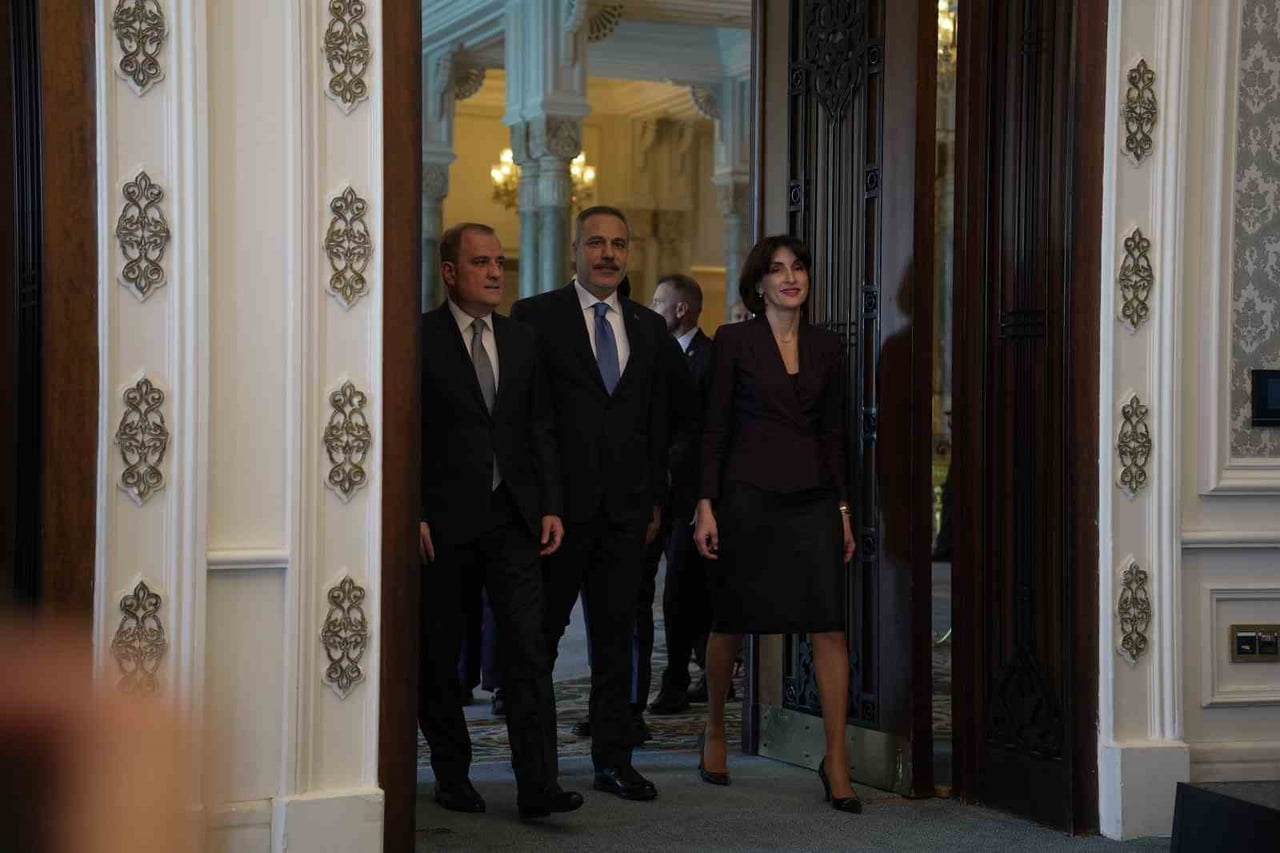 TÜRKİYE-AZERBAYCAN-GÜRCİSTAN ÜÇLÜ DIŞİŞLERİ BAKANLARI 10'UNCU TOPLANTISI ÇIRAĞAN SARAYI'NDA...