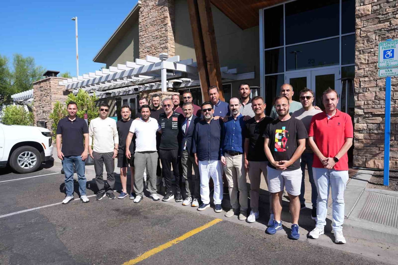 TÜRKİYE FUTBOL FEDERASYONU (TFF) BAŞKANI İBRAHİM ETHEM HACIOSMANOĞLU, A MİLLİ FUTBOL TAKIMI'NIN...