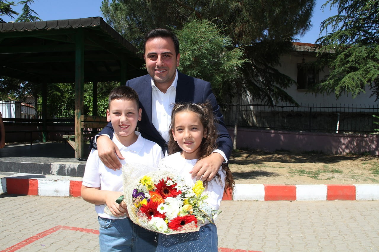 TÜRKİYE GENELİNDE OLDUĞU GİBİ MANİSA'NIN KULA İLÇESİNDE DE 2025-2026 EĞİTİM ÖĞRETİM YILININ SONA...