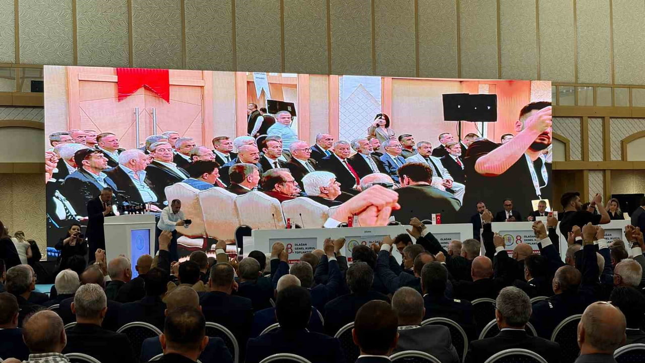 TÜRKİYE GENELİNDEKİ FIRINCI ESNAFINI TEMSİL EDEN TÜRKİYE FIRINCILAR FEDERASYONU'NUN 8. OLAĞAN...