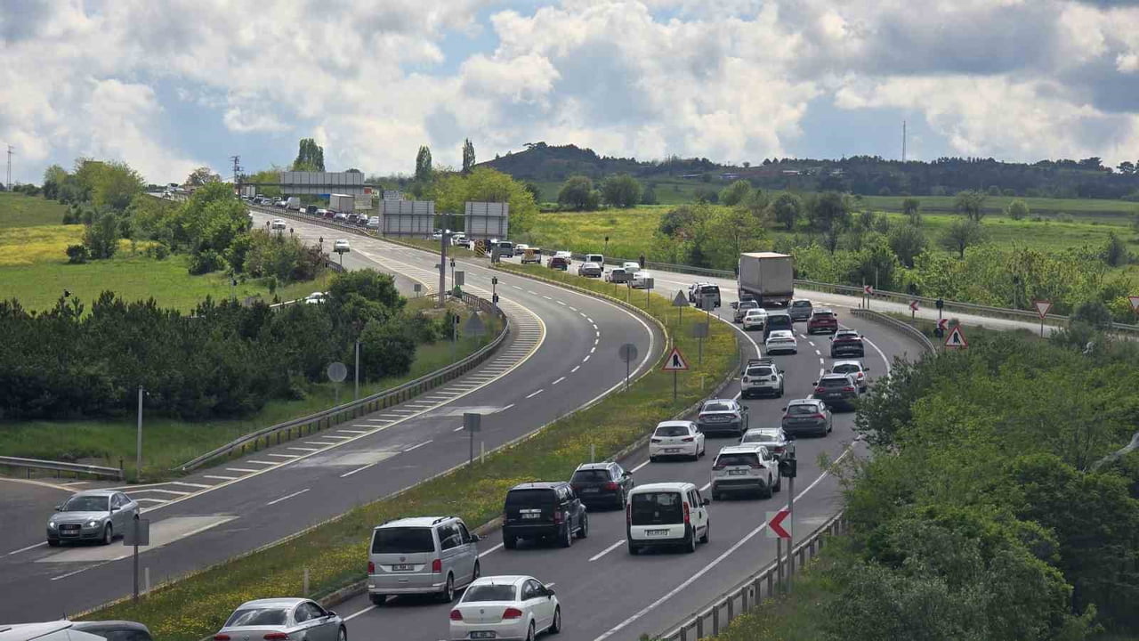 TÜRKİYE İSTATİSTİK KURUMU (TÜİK) VERİLERİNE GÖRE KARABÜK'TE MAYIS AYI SONU İTİBARIYLA TRAFİĞE...