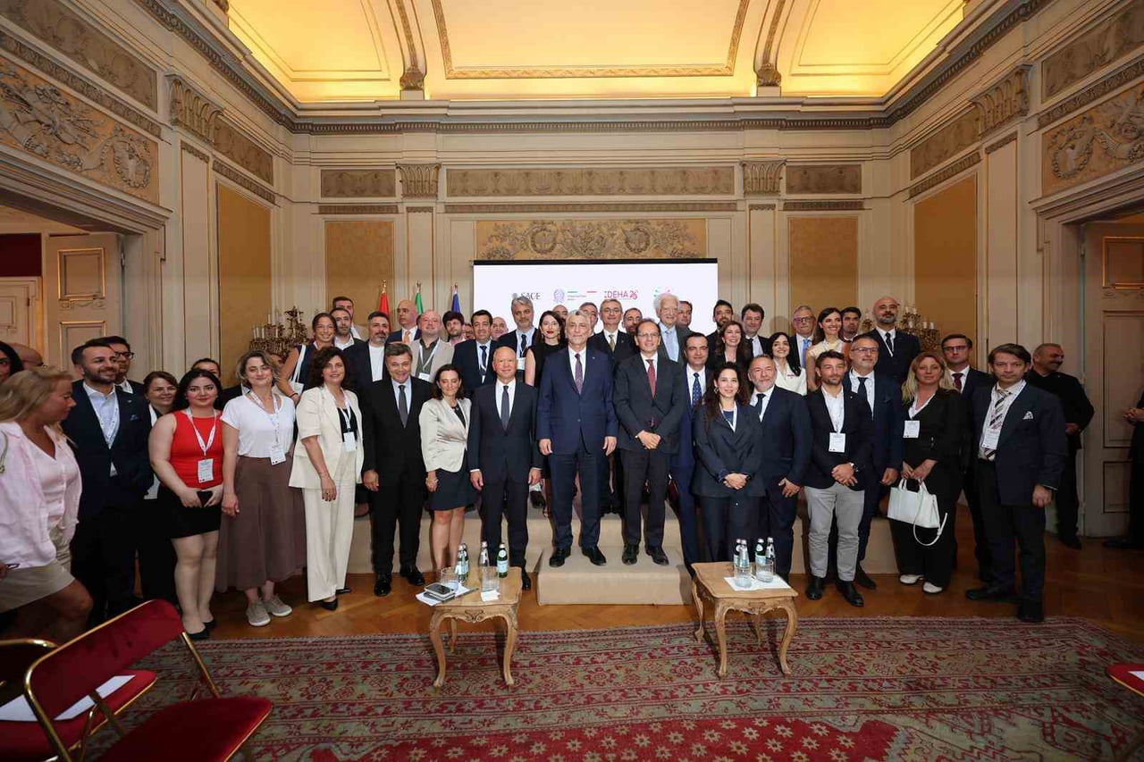 TÜRKİYE-İTALYA BUSİNESS FORUM’UN KAPANIŞ ETKİNLİĞİ; İTALYAN KREDİ AJANSI (SACE), İTALYAN TİCARET...