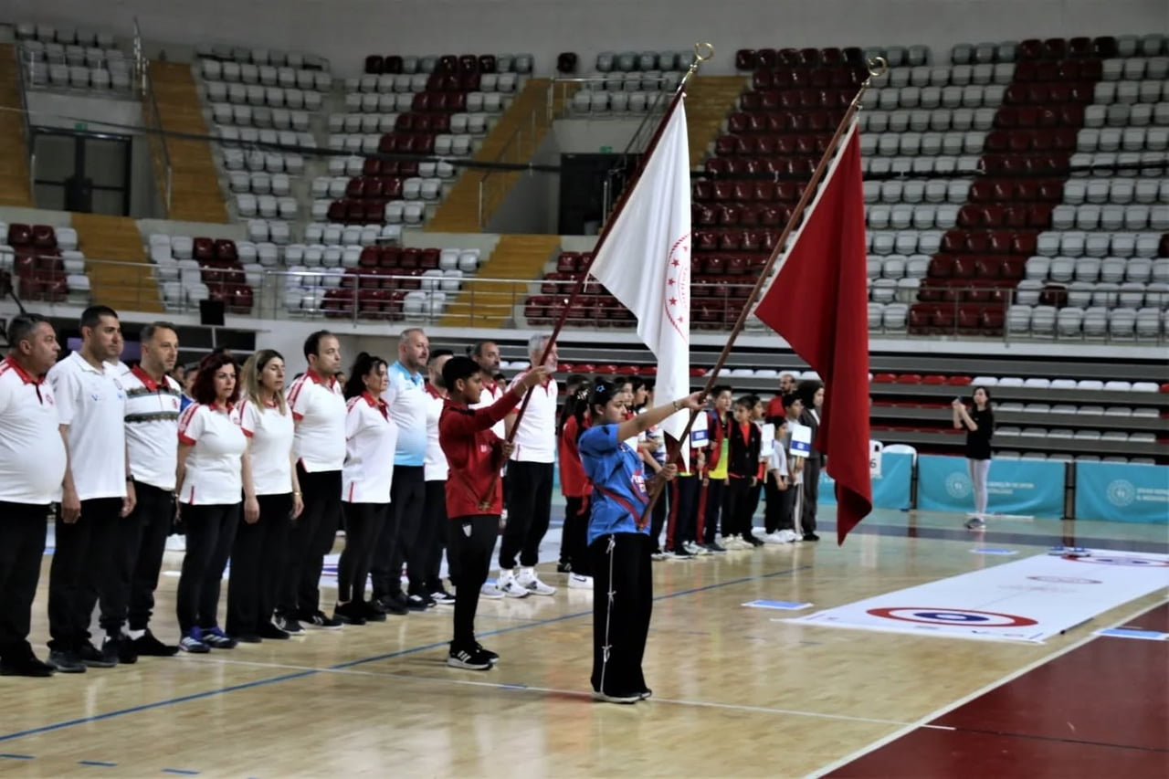 TÜRKİYE’NİN DÖRT BİR YANINDAN GELEN 120 SPORCU, OKUL SPORLARI FLOOR CURLİNG TÜRKİYE ŞAMPİYONASI...