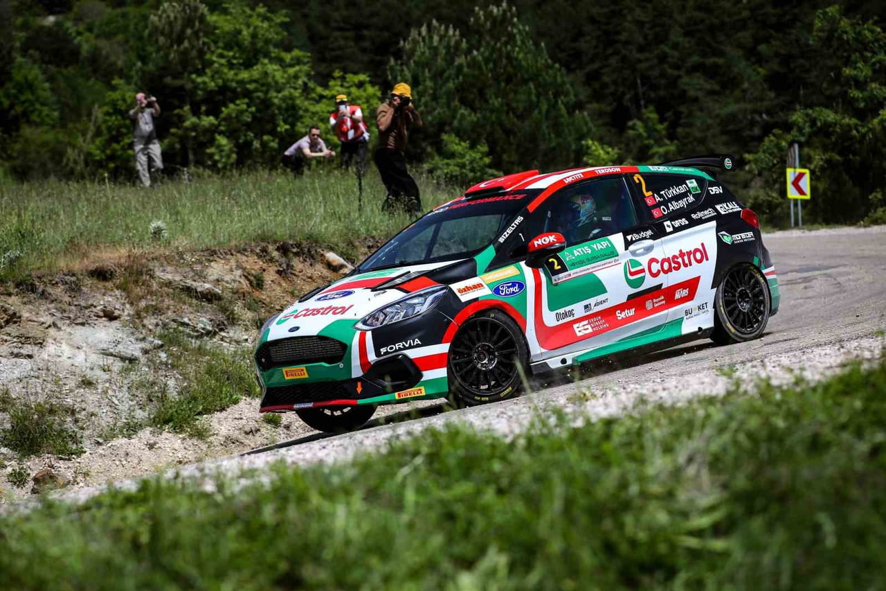 TÜRKİYE OTOMOBİL SPORLARININ EN KÖKLÜ ORGANİZASYONLARINDAN BİRİ OLAN YEŞİL BURSA RALLİSİ, BU YIL...
