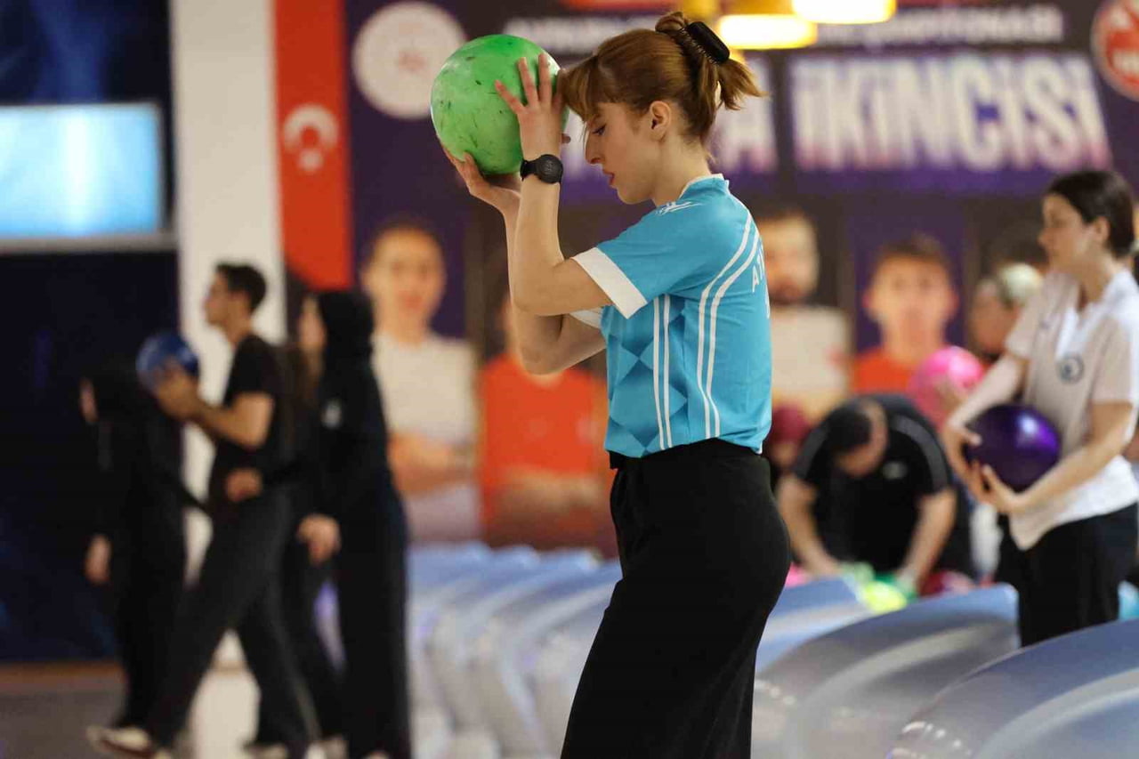 TÜRKİYE ÜNİVERSİTE SPORLARI FEDERASYONU TARAFINDAN SAMSUN’DA YAPILAN ÜNİLİG BOWLİNG TÜRKİYE...