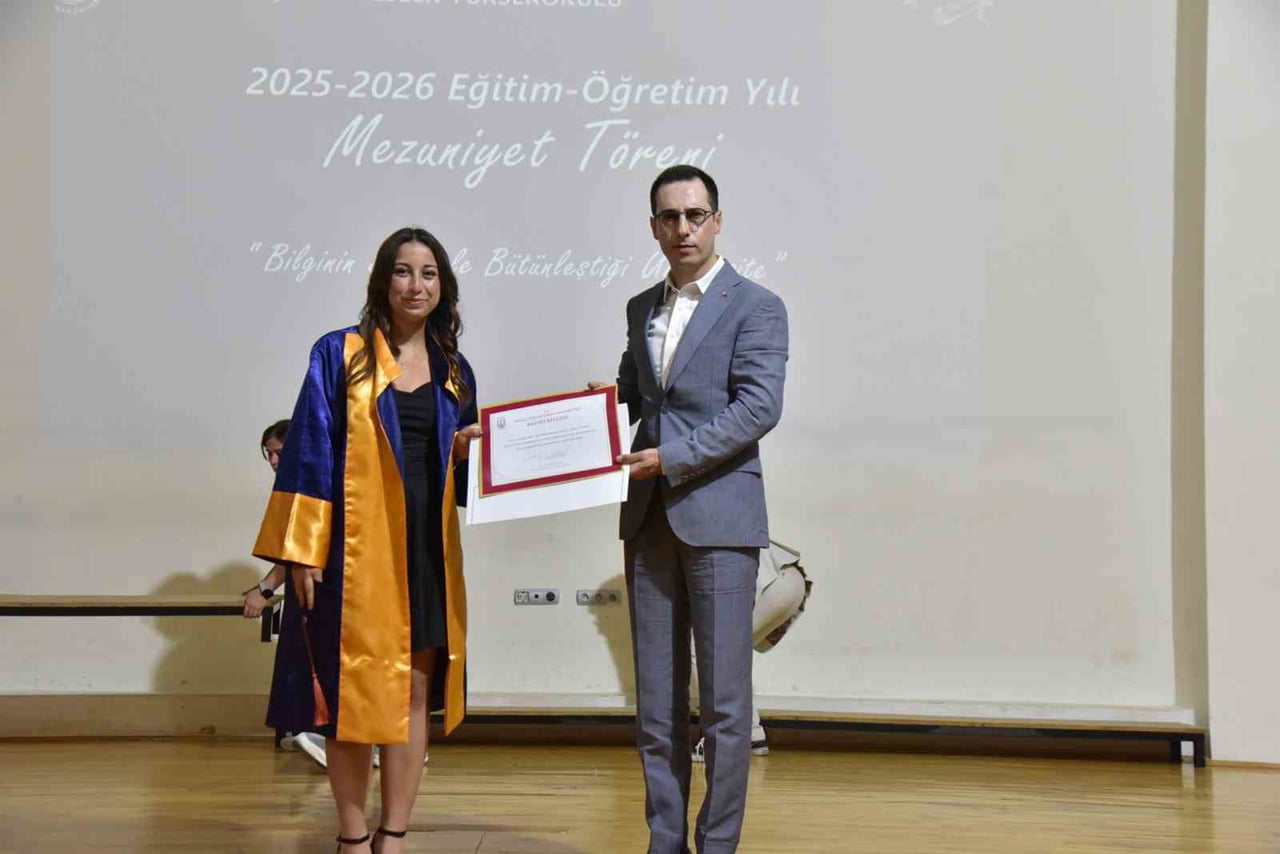 ULA ALİ KOÇMAN MYO’DA MEZUNİYET COŞKUSU