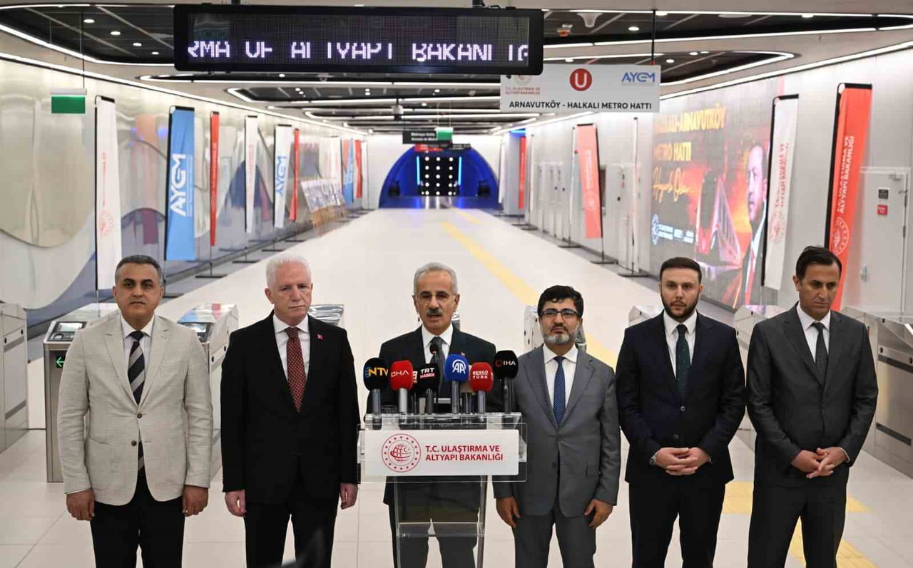 ULAŞTIRMA VE ALTYAPI BAKANI ABDULKADİR URALOĞLU, YARIN CUMHURBAŞKANI RECEP TAYYİP ERDOĞAN'IN...