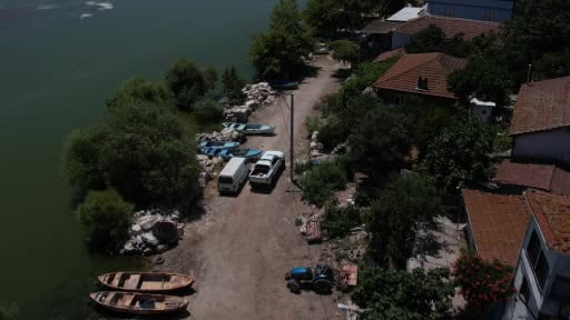Uluabat Gölü'nün suları çekildi, Gölyazı'da hayat normale döndü
